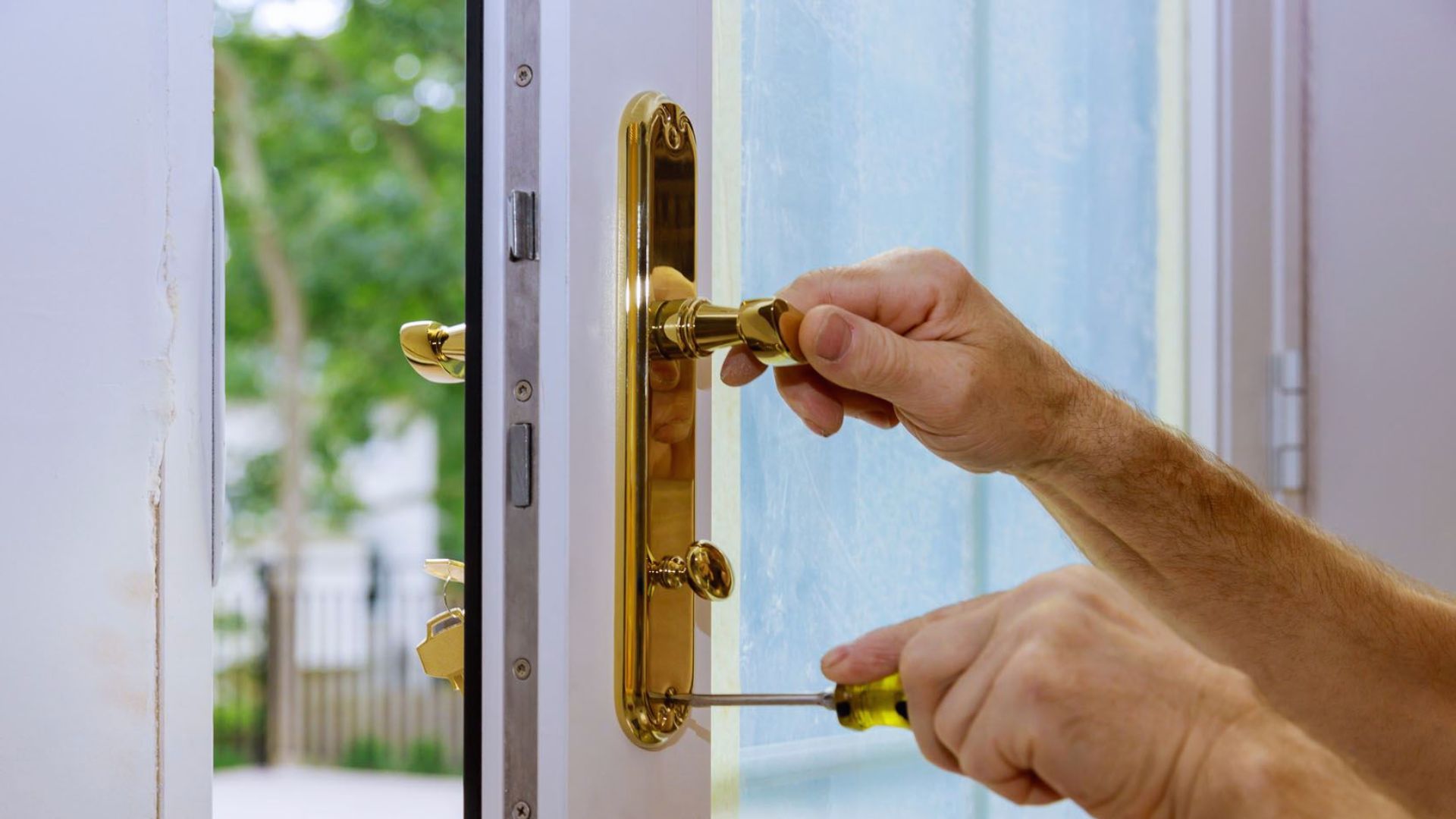 How Commercial Locksmiths Can help You in Many Ways | Express Locksmith Gold Coast