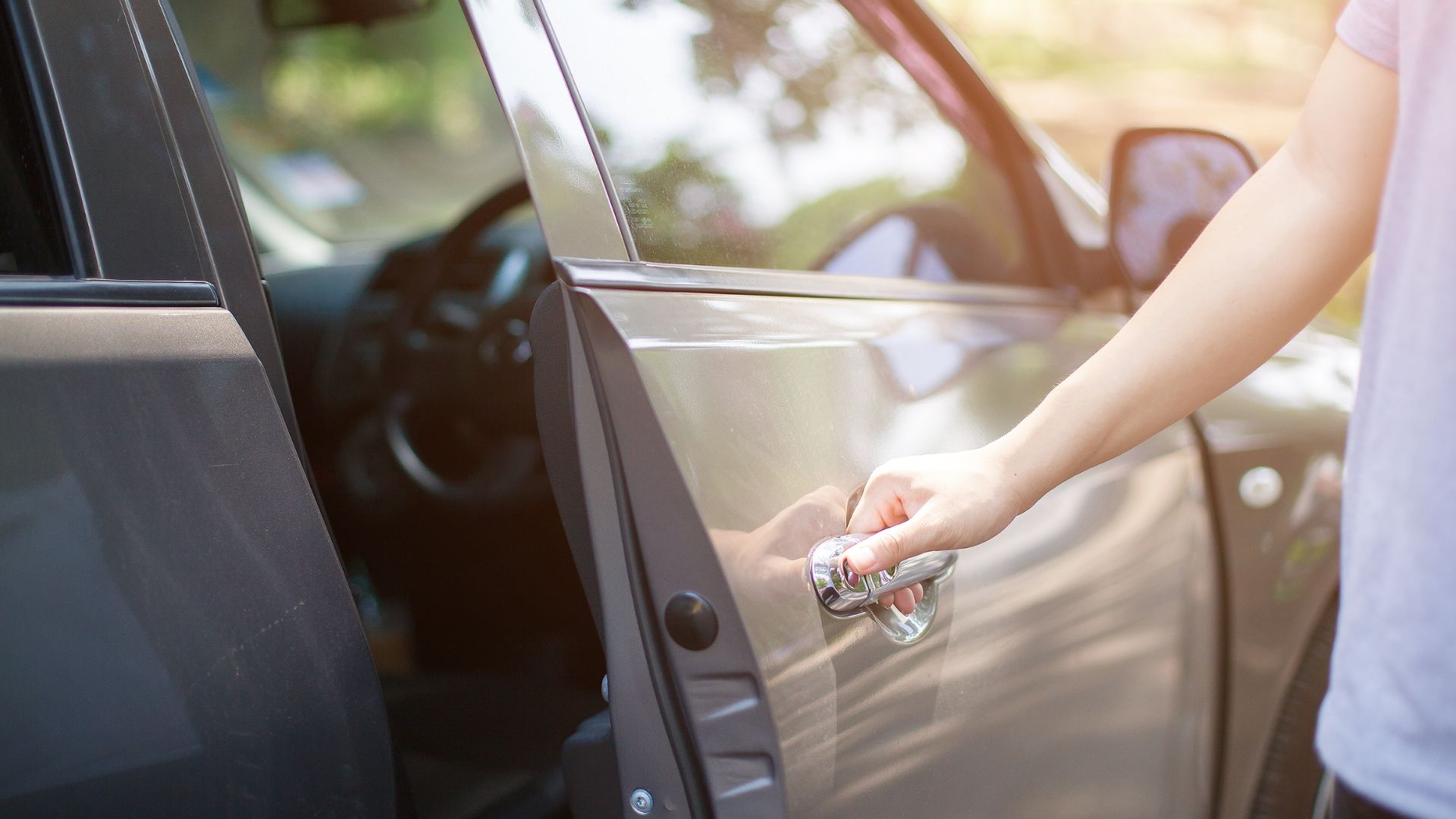 How the Right Automotive Locksmith Keeps you Moving | Express Locksmith Gold Coast